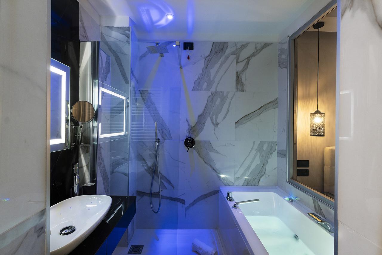 Chez Anna B&B - Adults Only Napoli Ngoại thất bức ảnh