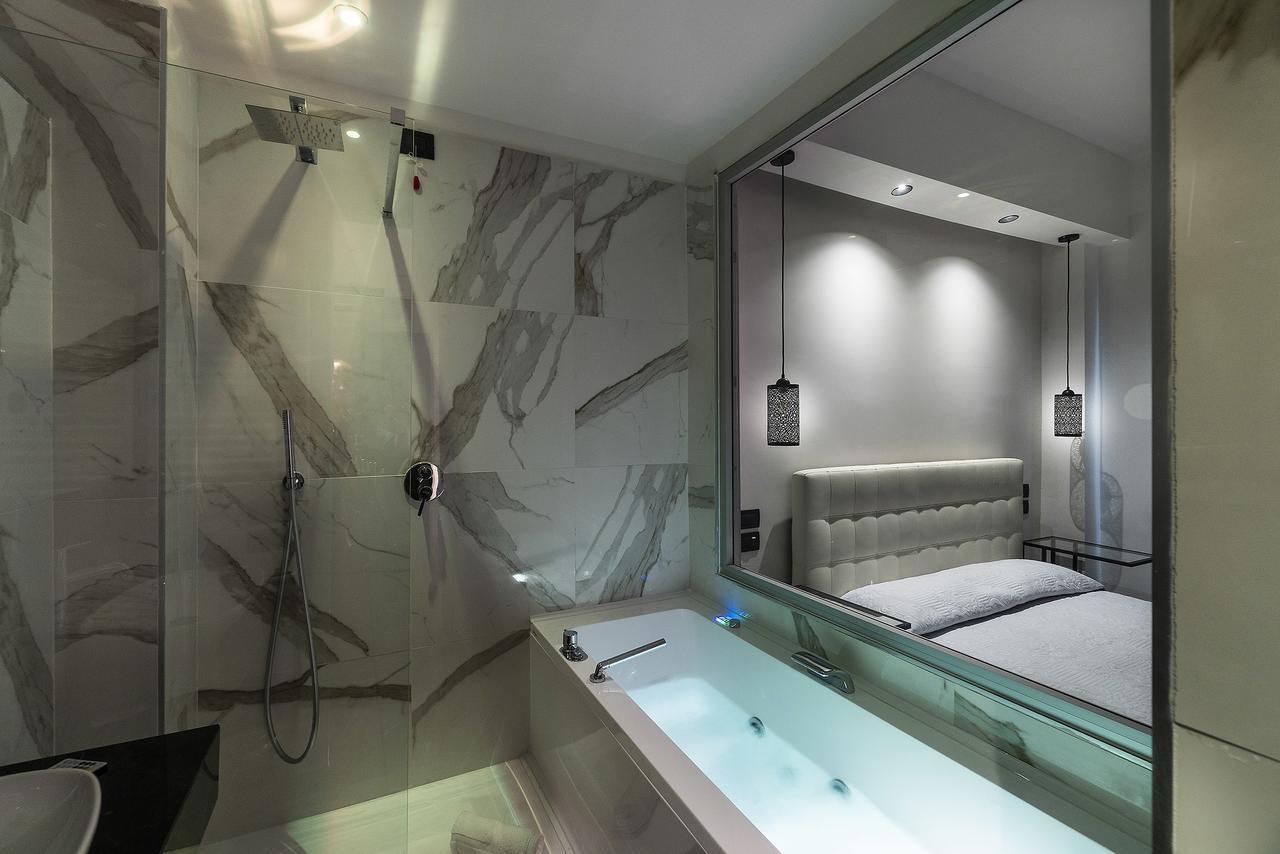 Chez Anna B&B - Adults Only Napoli Ngoại thất bức ảnh
